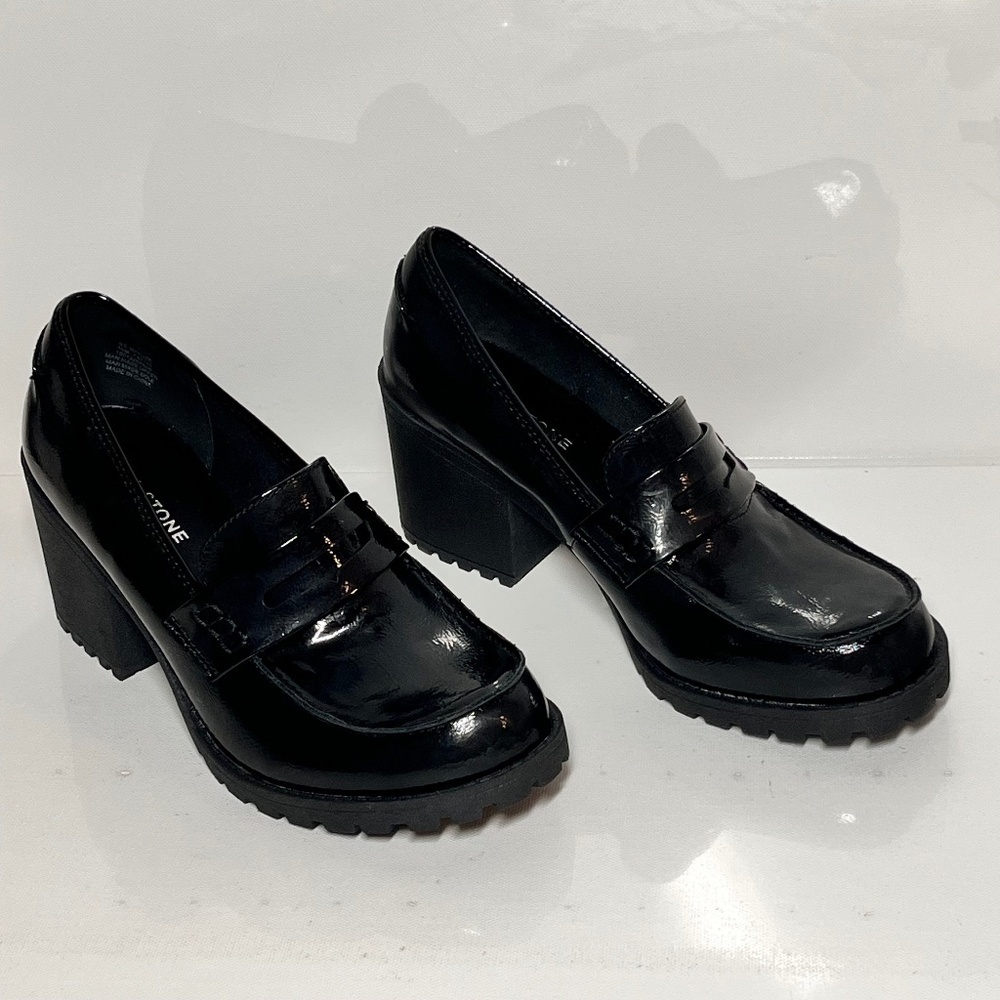 Sun + Stone Presscott Loafer Pumps